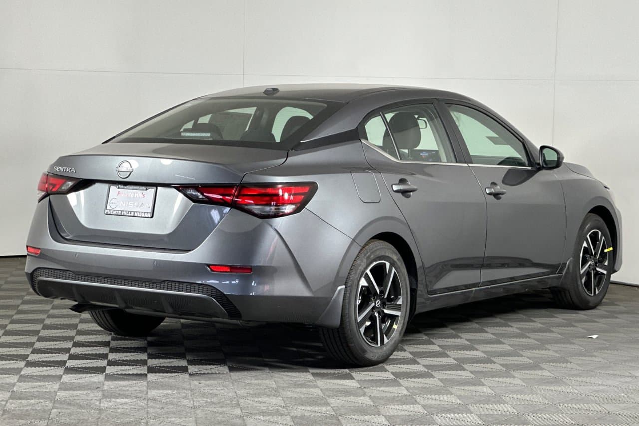 2025 Nissan Sentra SV 3