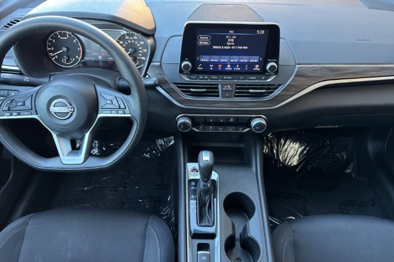 2025 Nissan Altima SV 11