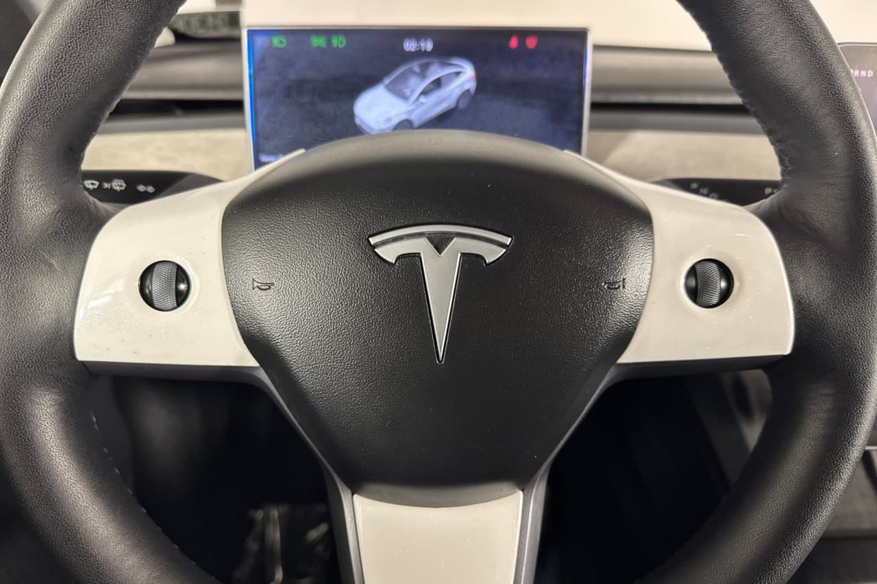 2022 Tesla Model Y Long Range 21