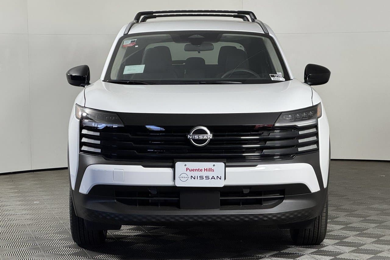 2027 Nissan Kicks SV 6