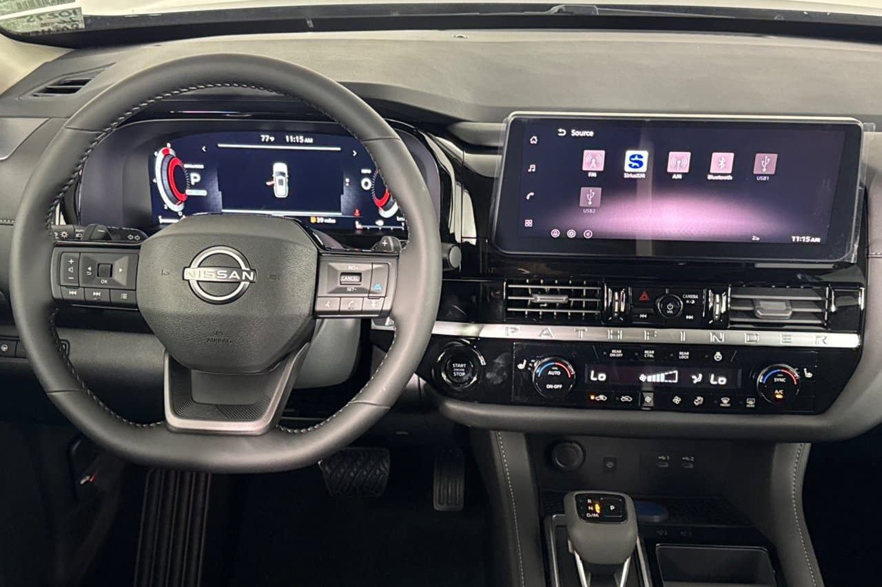 2026 Nissan Pathfinder SL 37
