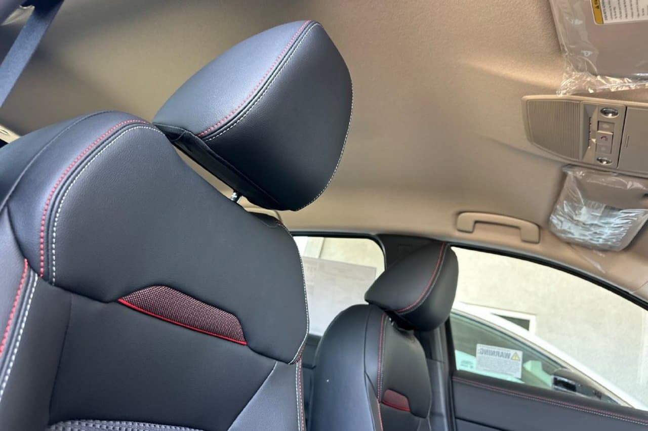 2026 Nissan Kicks SR 14