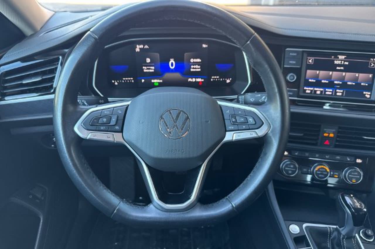 2024 Volkswagen Jetta SE 12