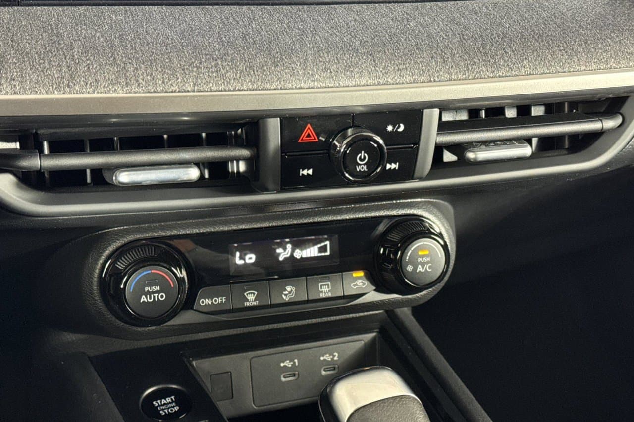 2027 Nissan Kicks SV 17
