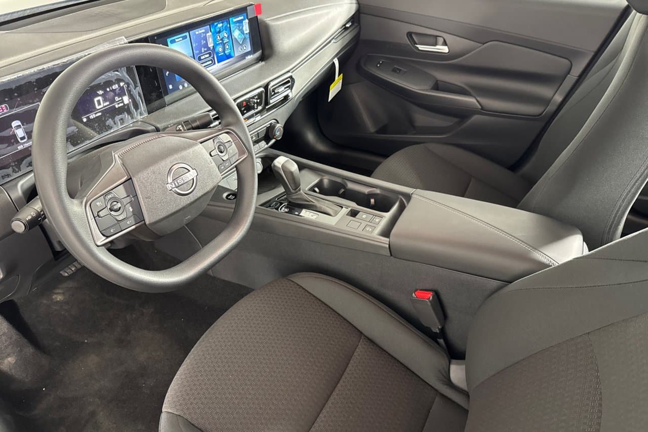 2027 Nissan Sentra S 7