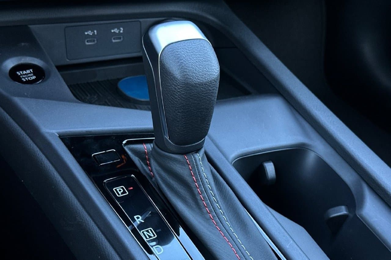 2027 Nissan Sentra SR 17