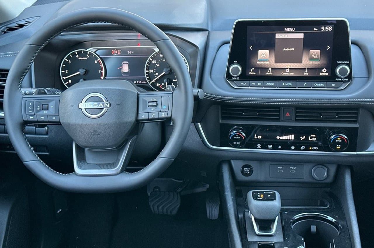 2026 Nissan Rogue SV 11