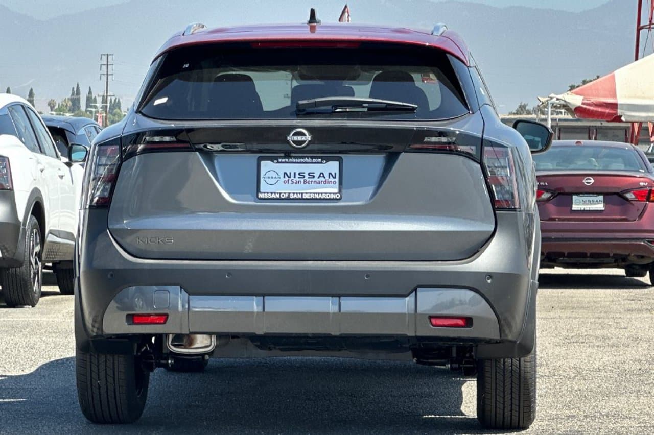 2026 Nissan Kicks SV 4