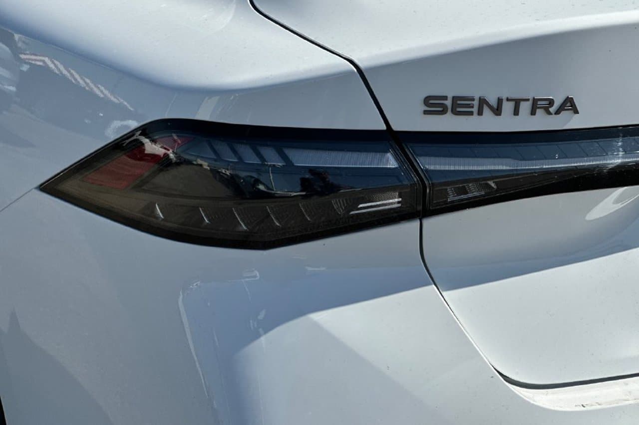 2027 Nissan Sentra SV 20