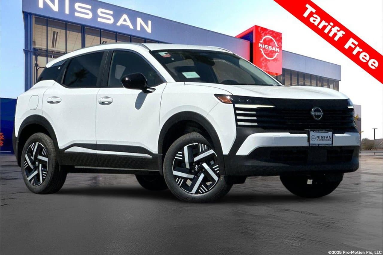 2027 Nissan Kicks SV 1