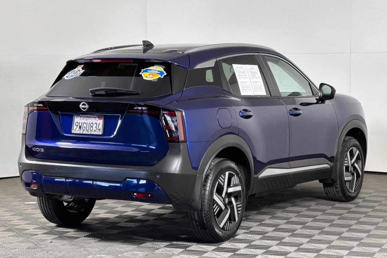 2026 Nissan Kicks SV 3