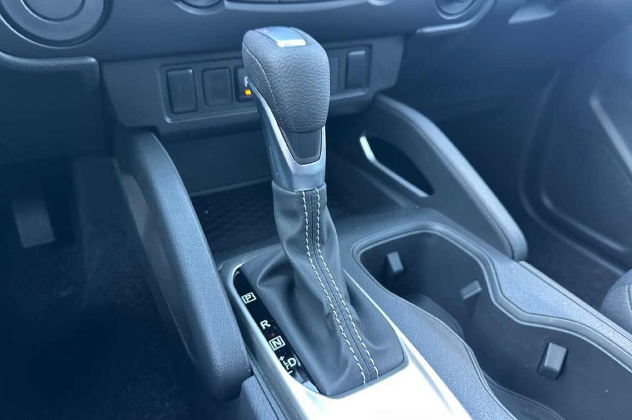 2027 Nissan Frontier SV 17
