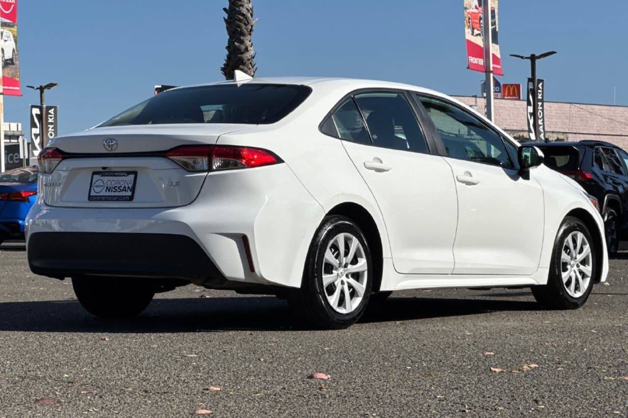 2024 Toyota Corolla LE 4