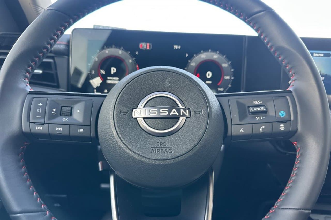 2026 Nissan Kicks SR 19