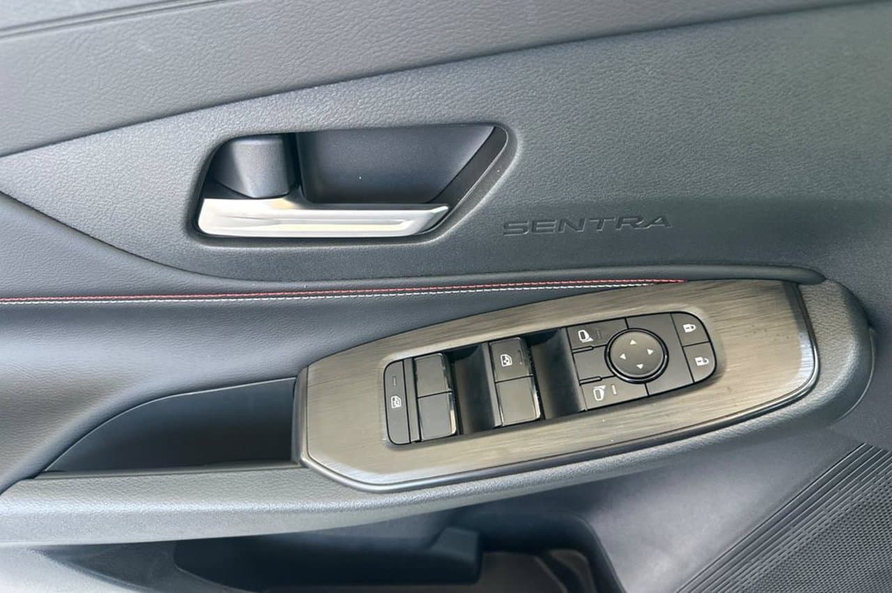 2027 Nissan Sentra SR 9