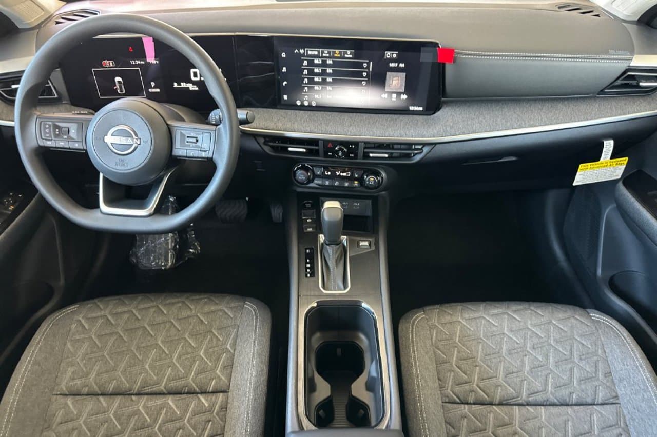 2027 Nissan Kicks SV 10