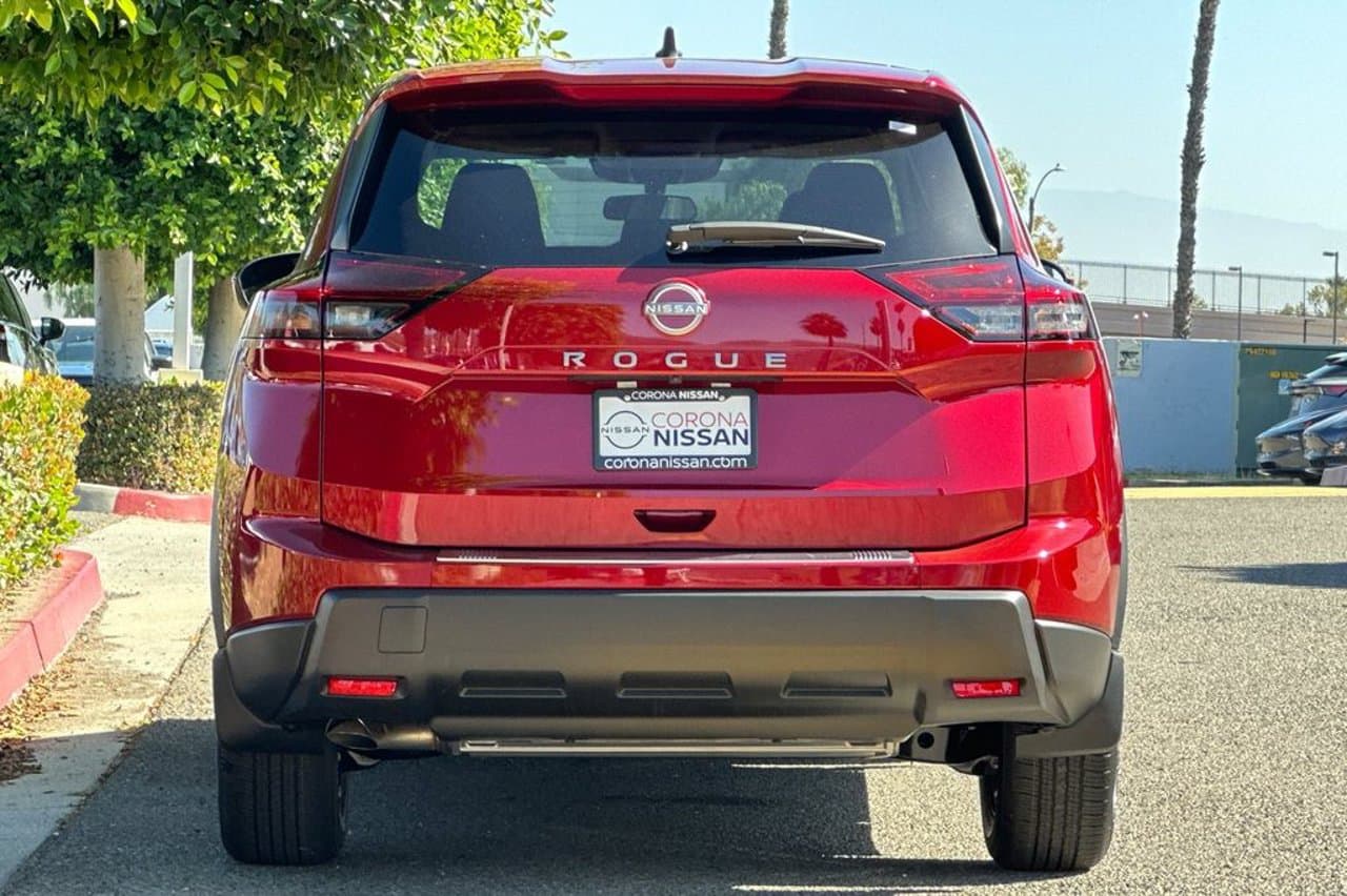 2026 Nissan Rogue SV 5