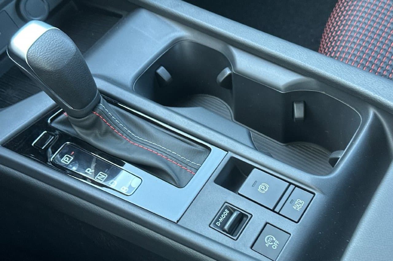 2027 Nissan Sentra SR 17