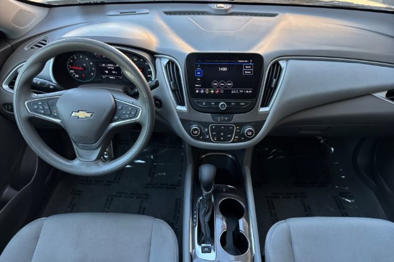 2024 Chevrolet Malibu LT 11