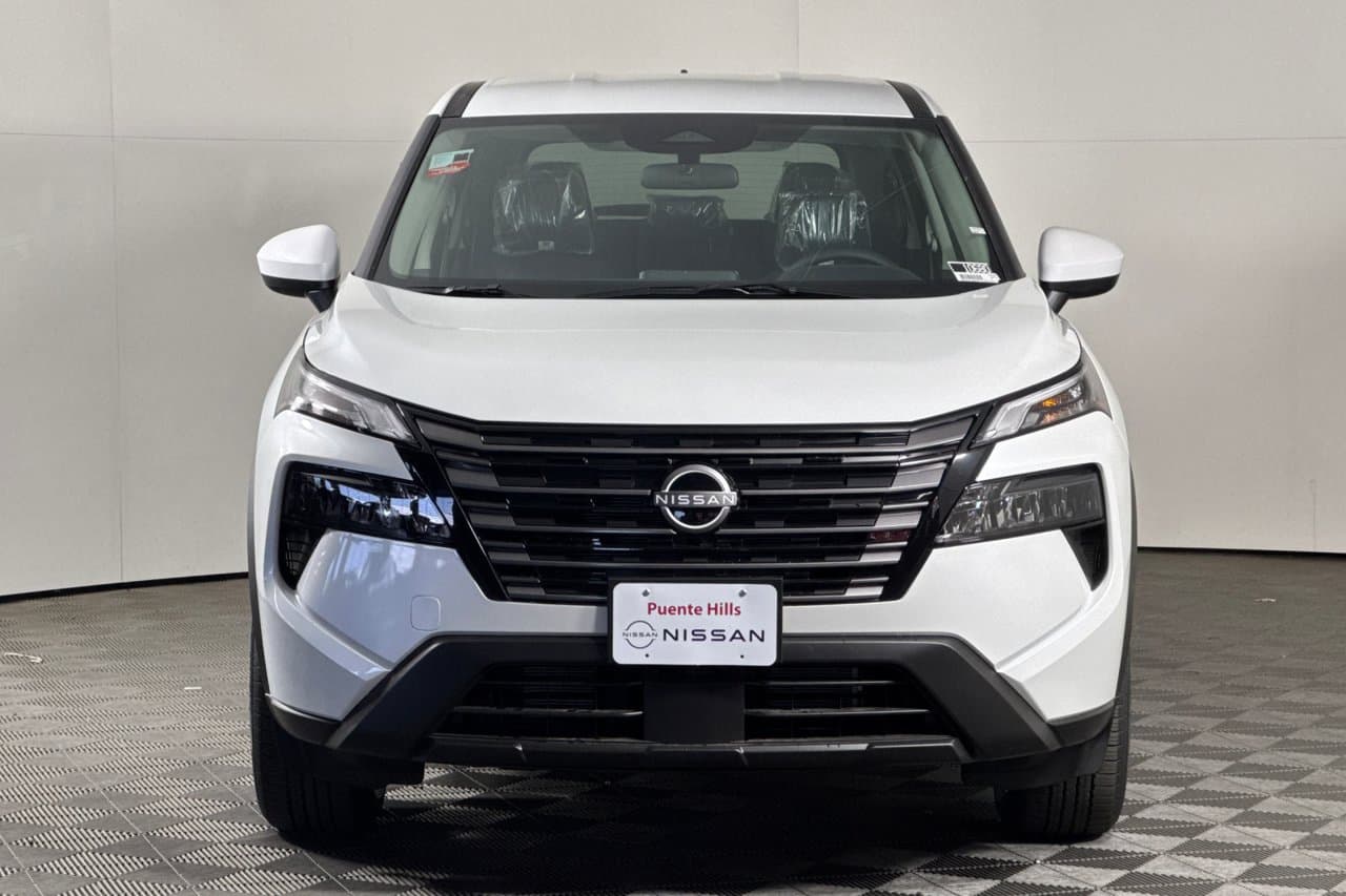 2026 Nissan Rogue SV 32