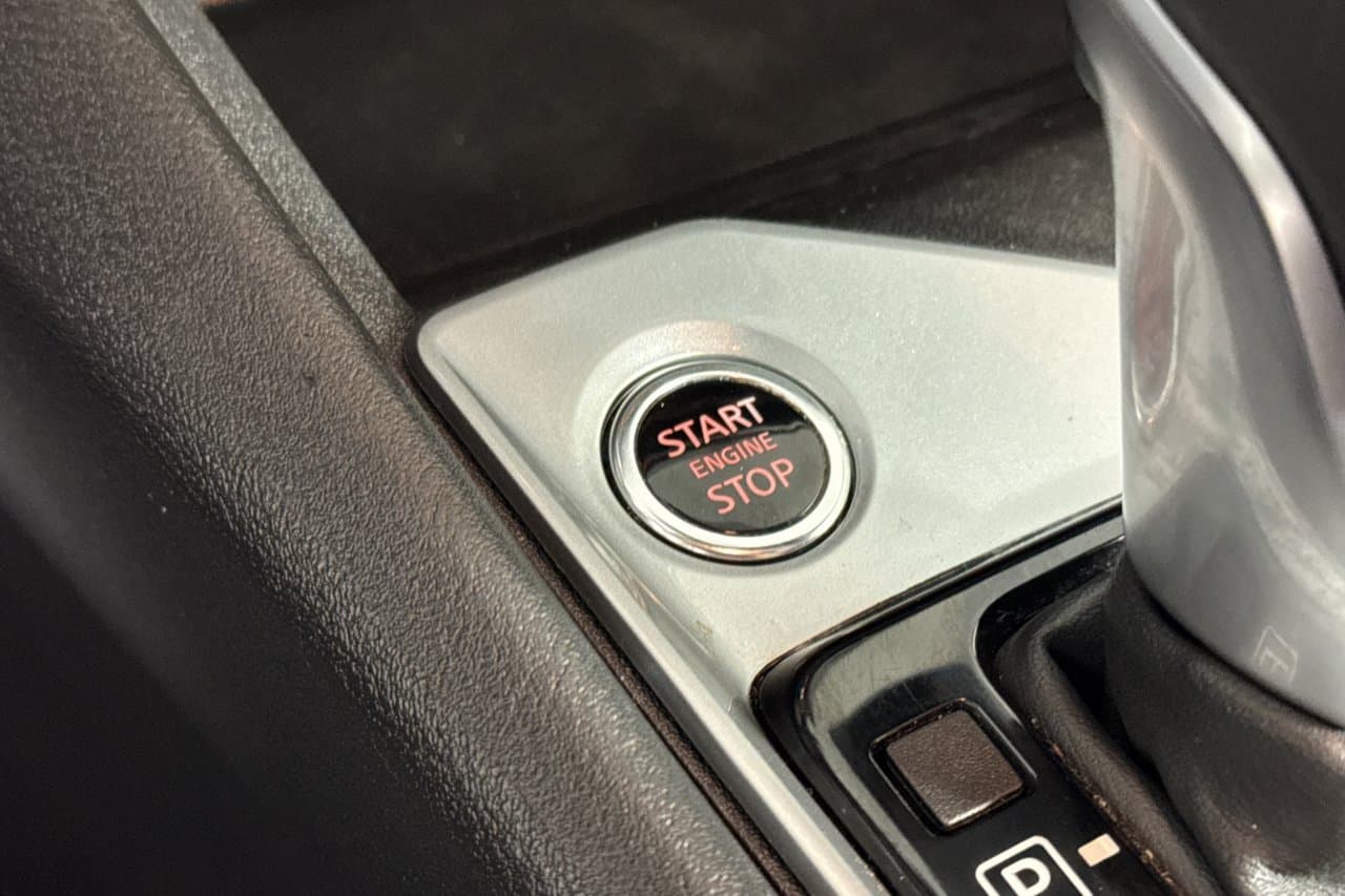 2025 Nissan Altima SV 18