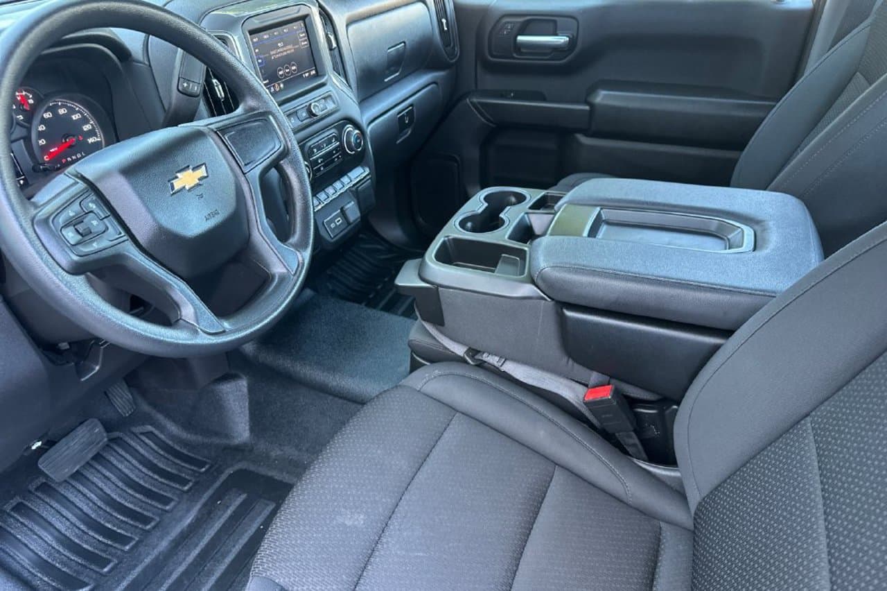 2025 Chevrolet Silverado 1500 Work Truck 8