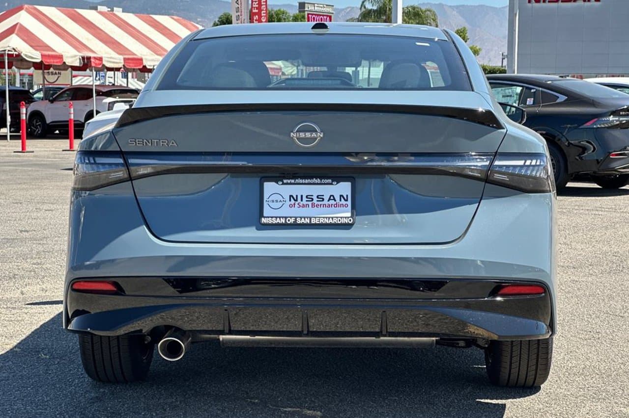 2027 Nissan Sentra SR 4