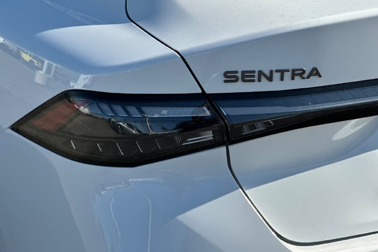 2027 Nissan Sentra S 20