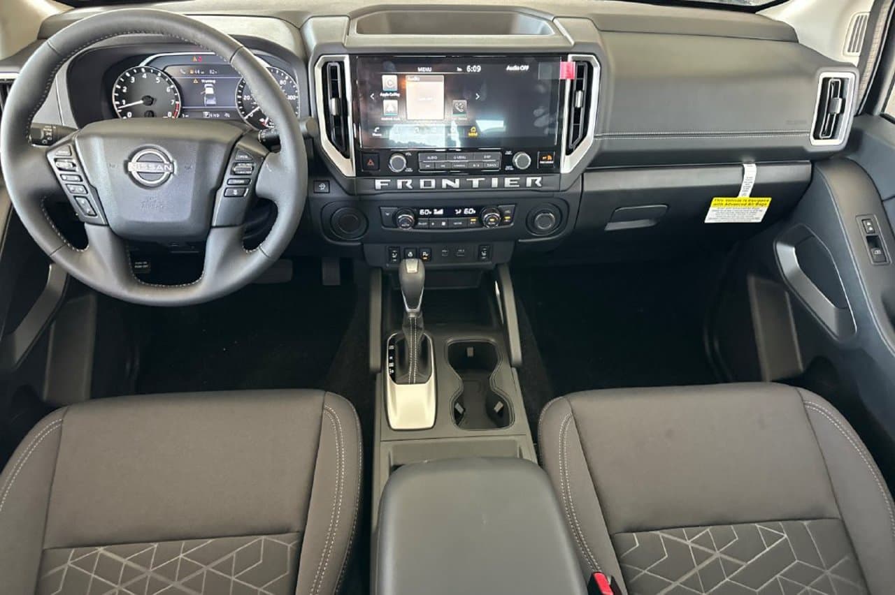 2026 Nissan Frontier SV 10