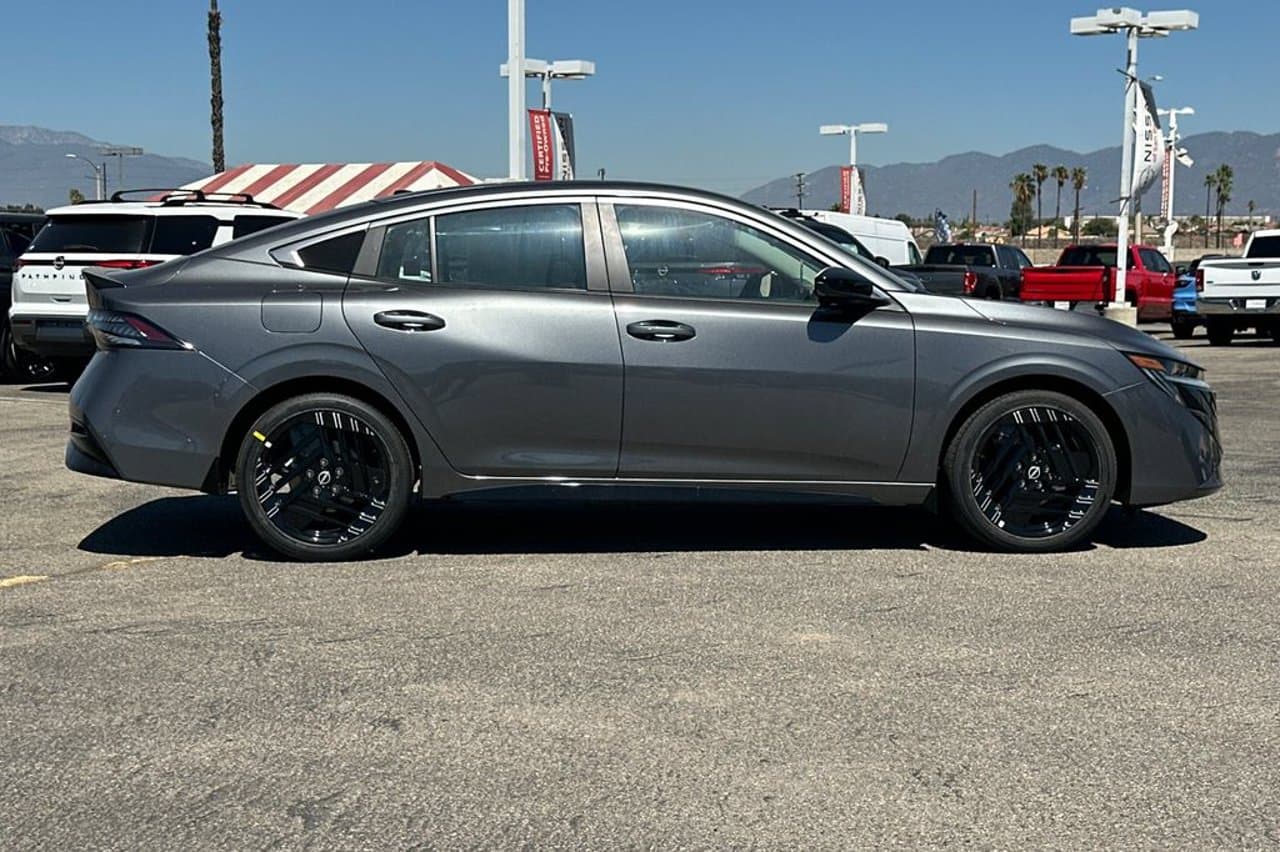 2027 Nissan Sentra SR 2