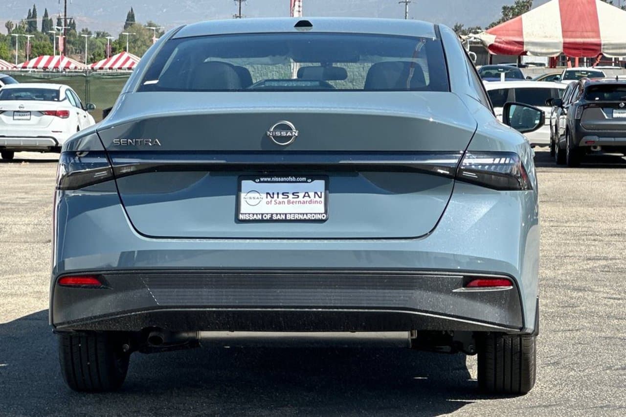 2027 Nissan Sentra SV 4