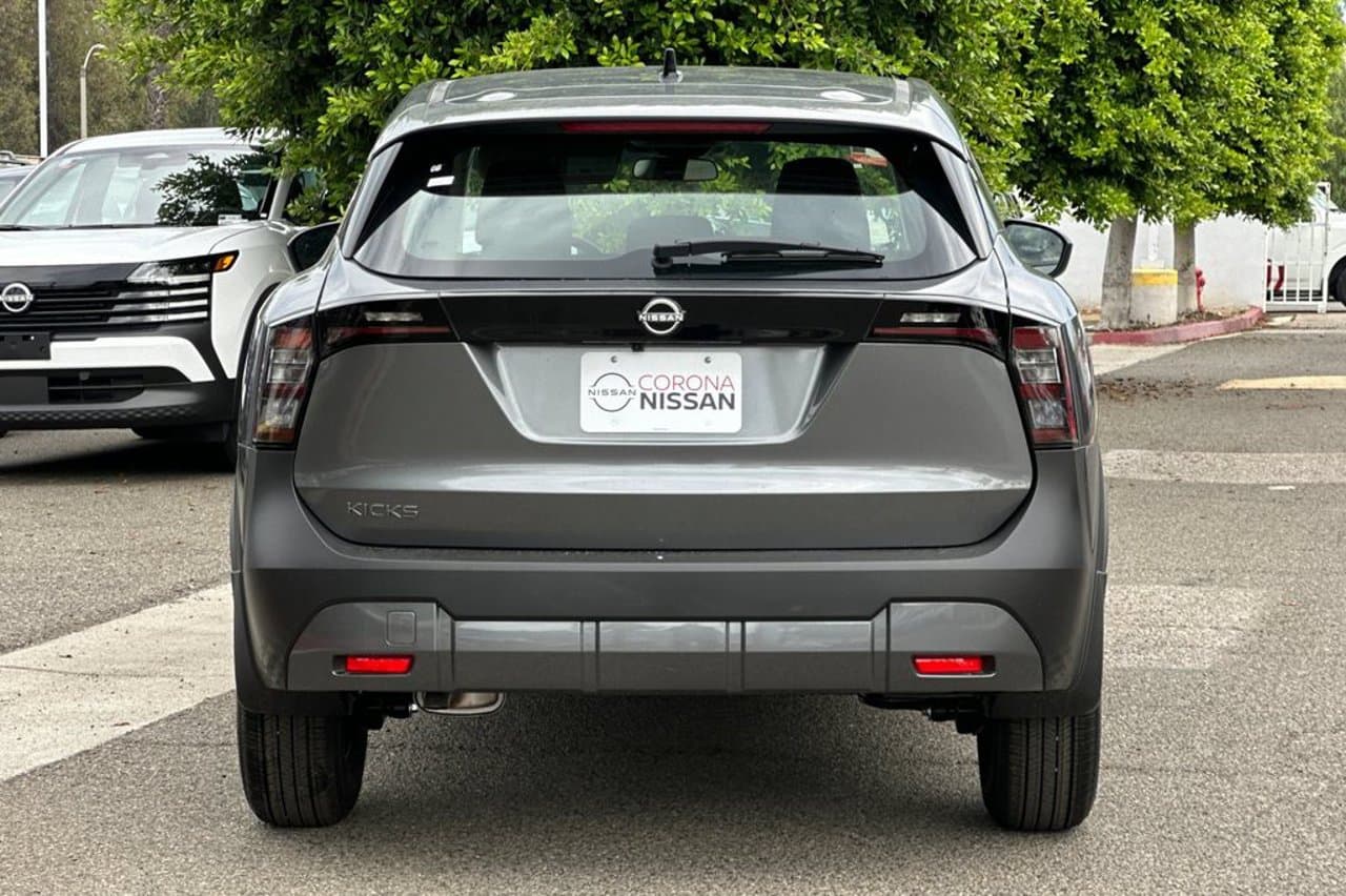 2027 Nissan Kicks S 5