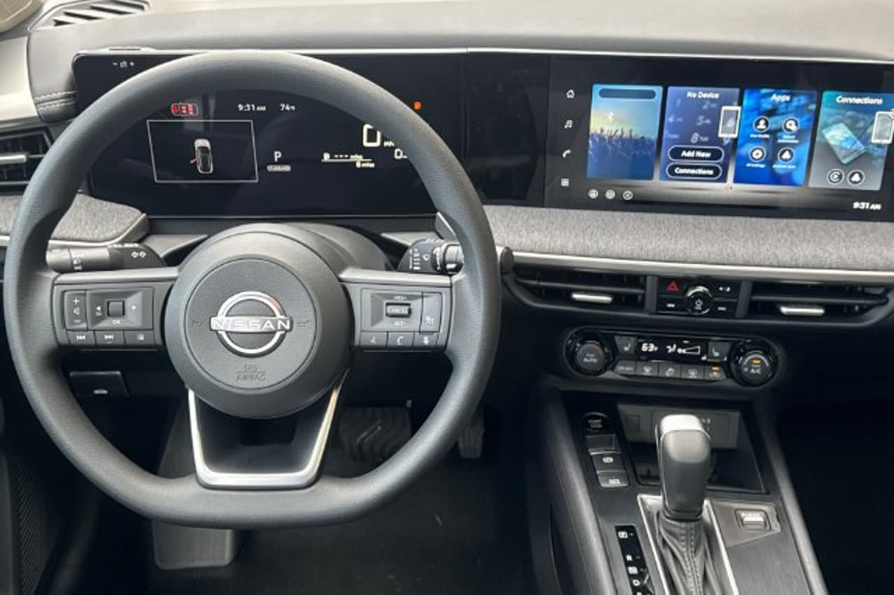 2027 Nissan Kicks SV 11