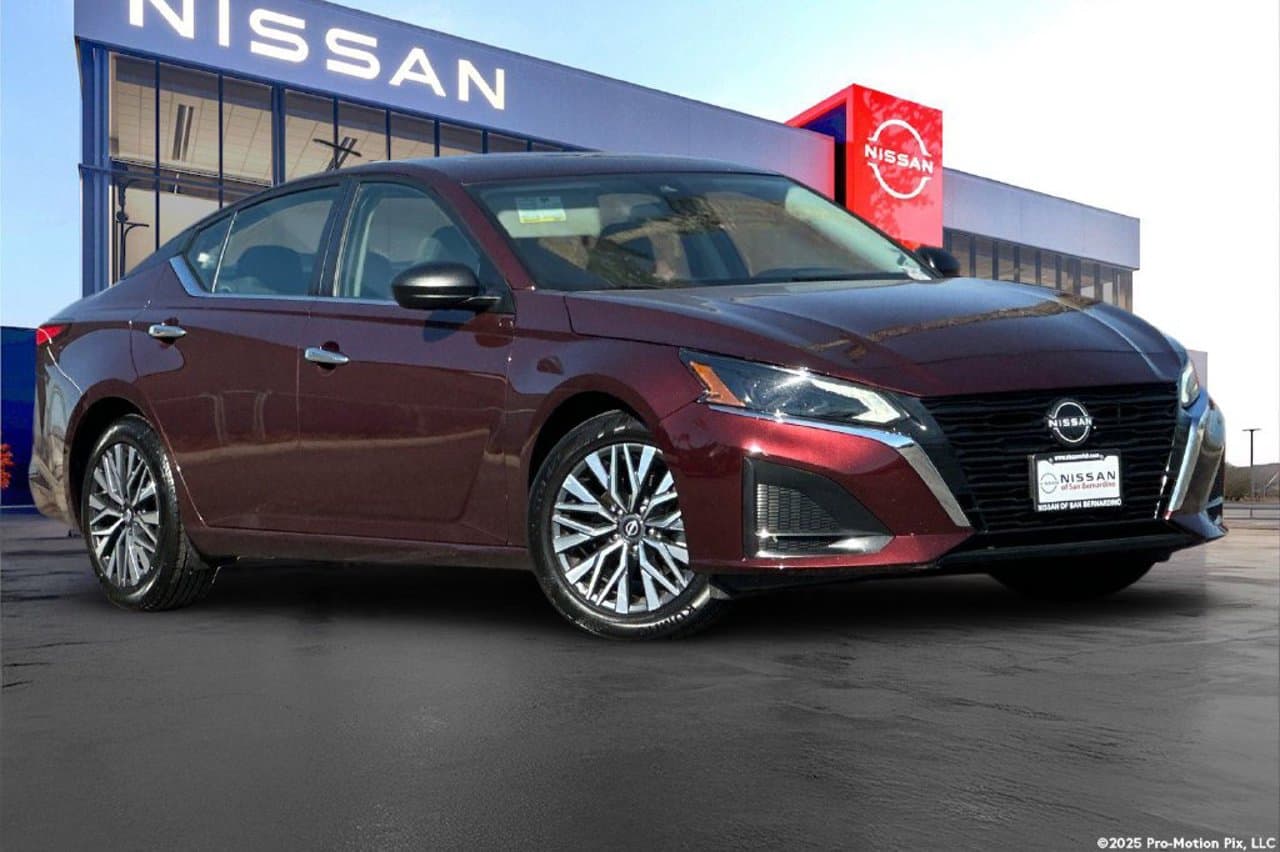 2025 Nissan Altima SV 1