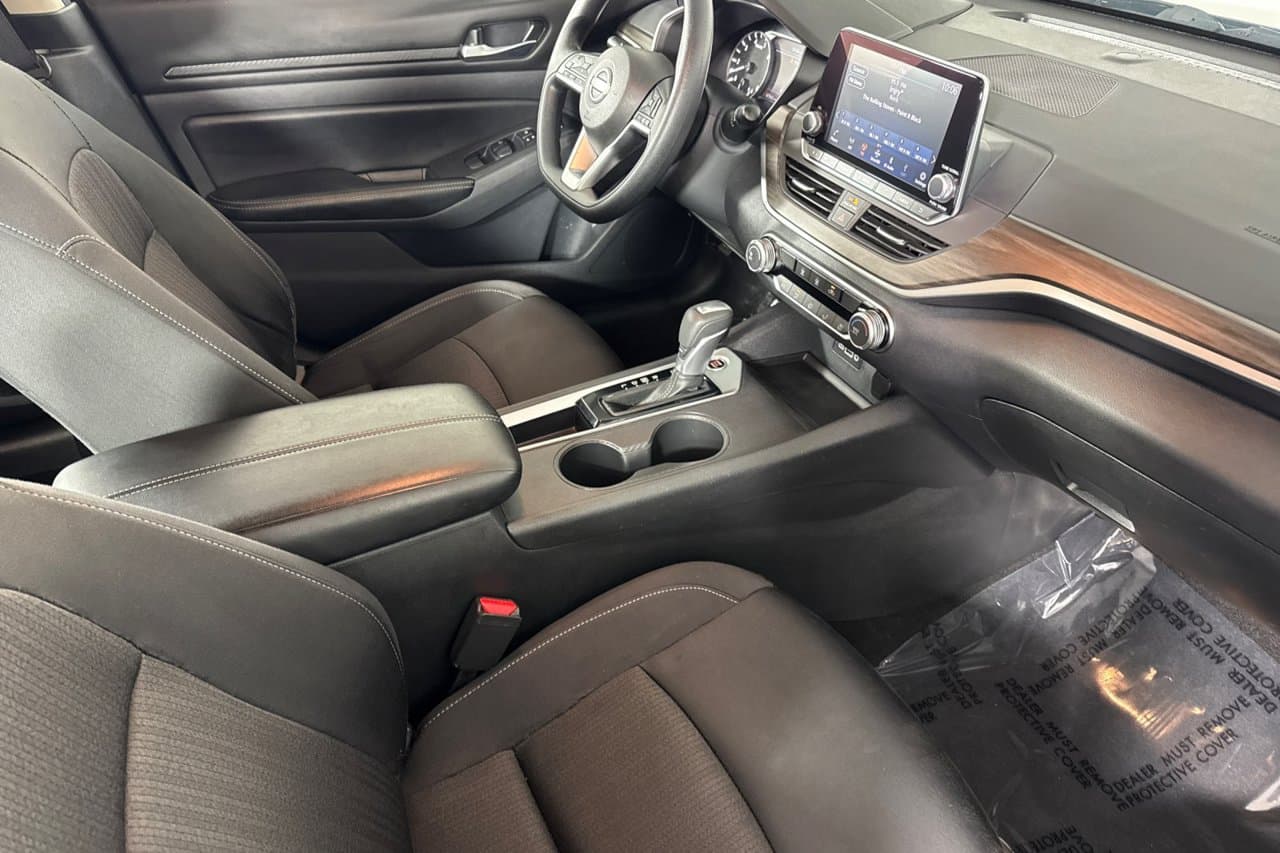 2025 Nissan Altima SV 12
