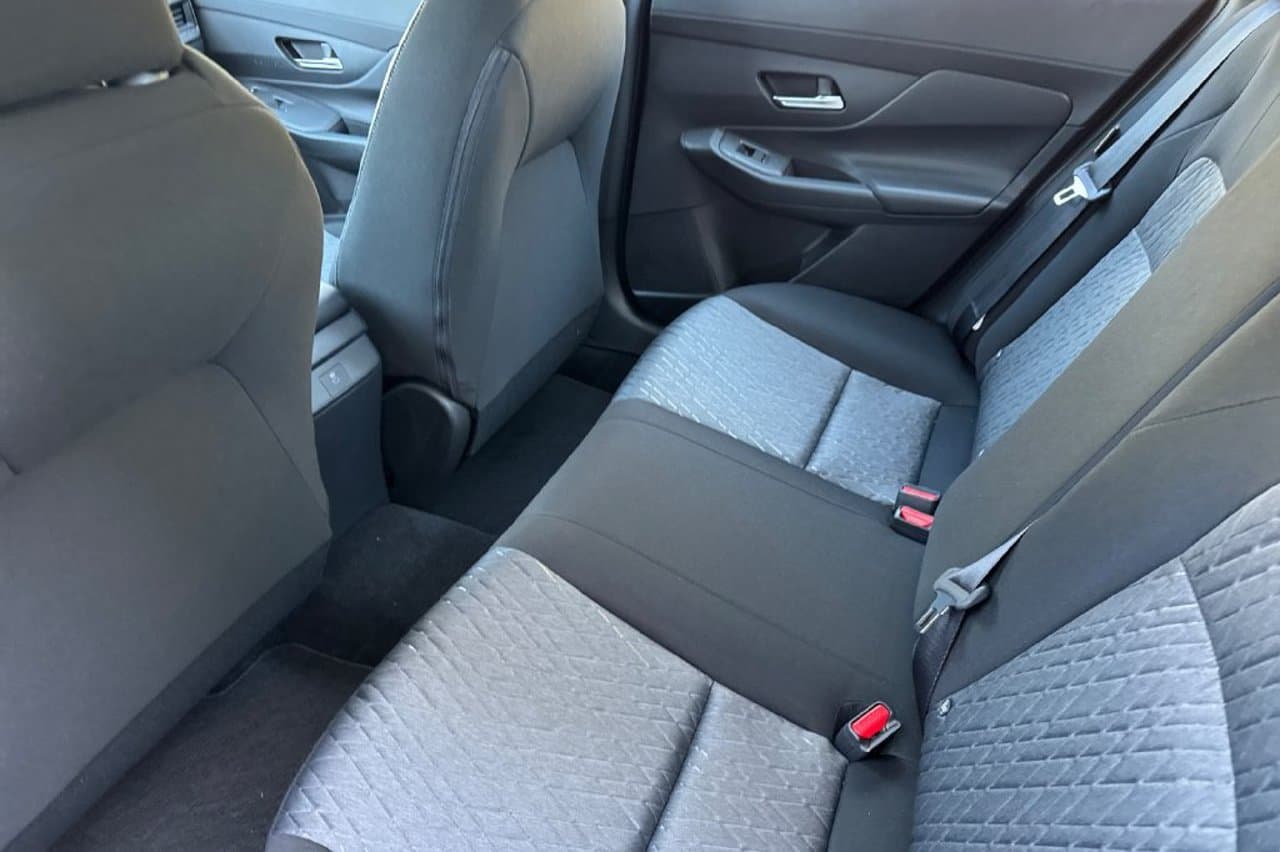 2027 Nissan Sentra SV 10