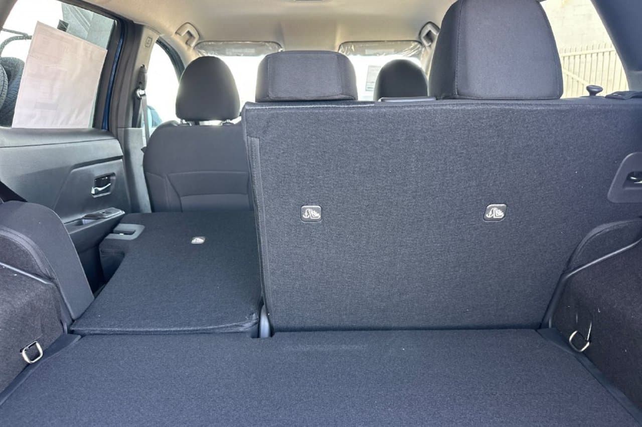 2026 Nissan Kicks SR 12