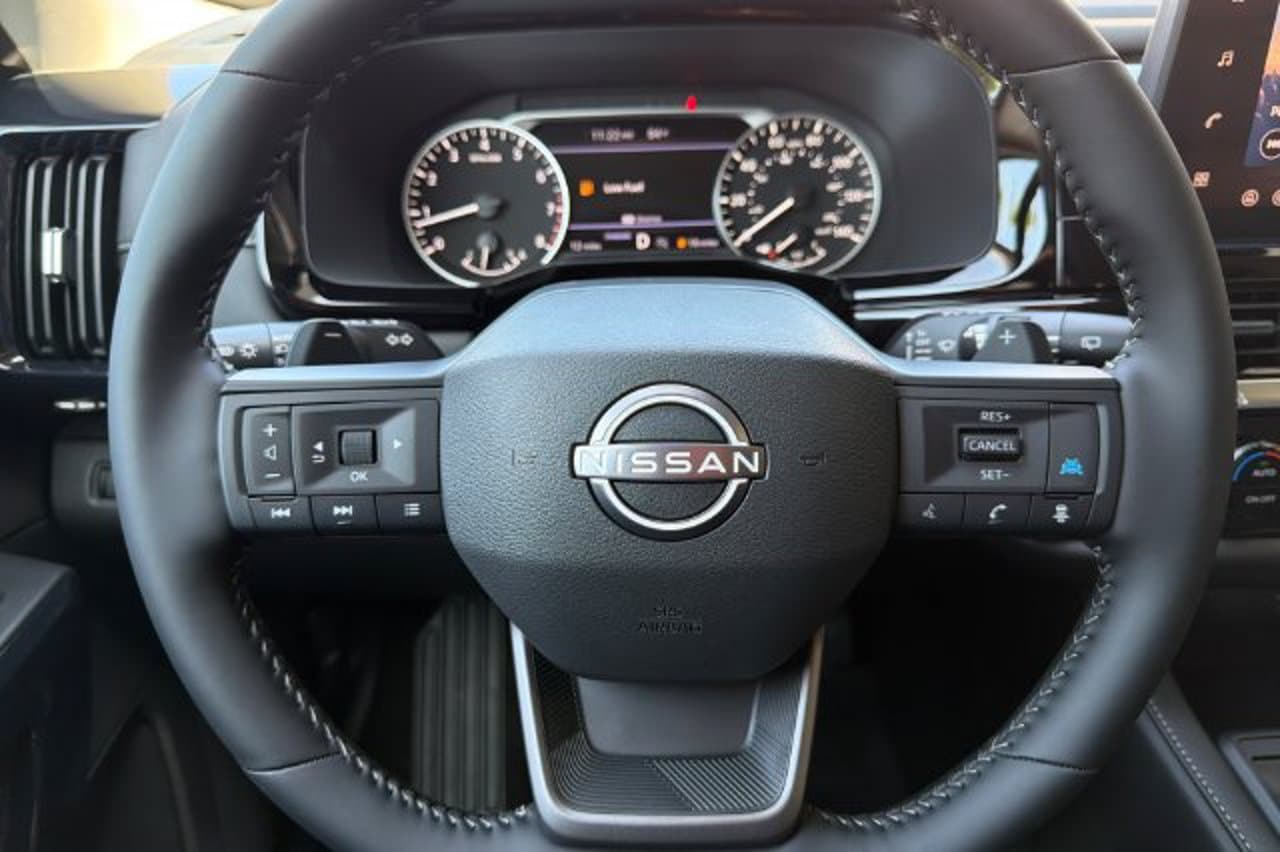 2026 Nissan Pathfinder SV 21