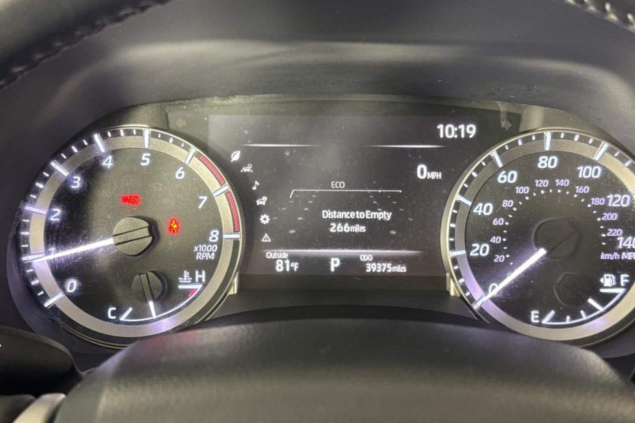 2024 Toyota Highlander LE 22