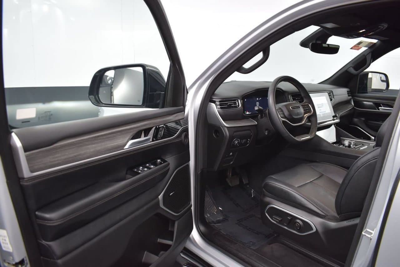 2024 Jeep Wagoneer Series III 6