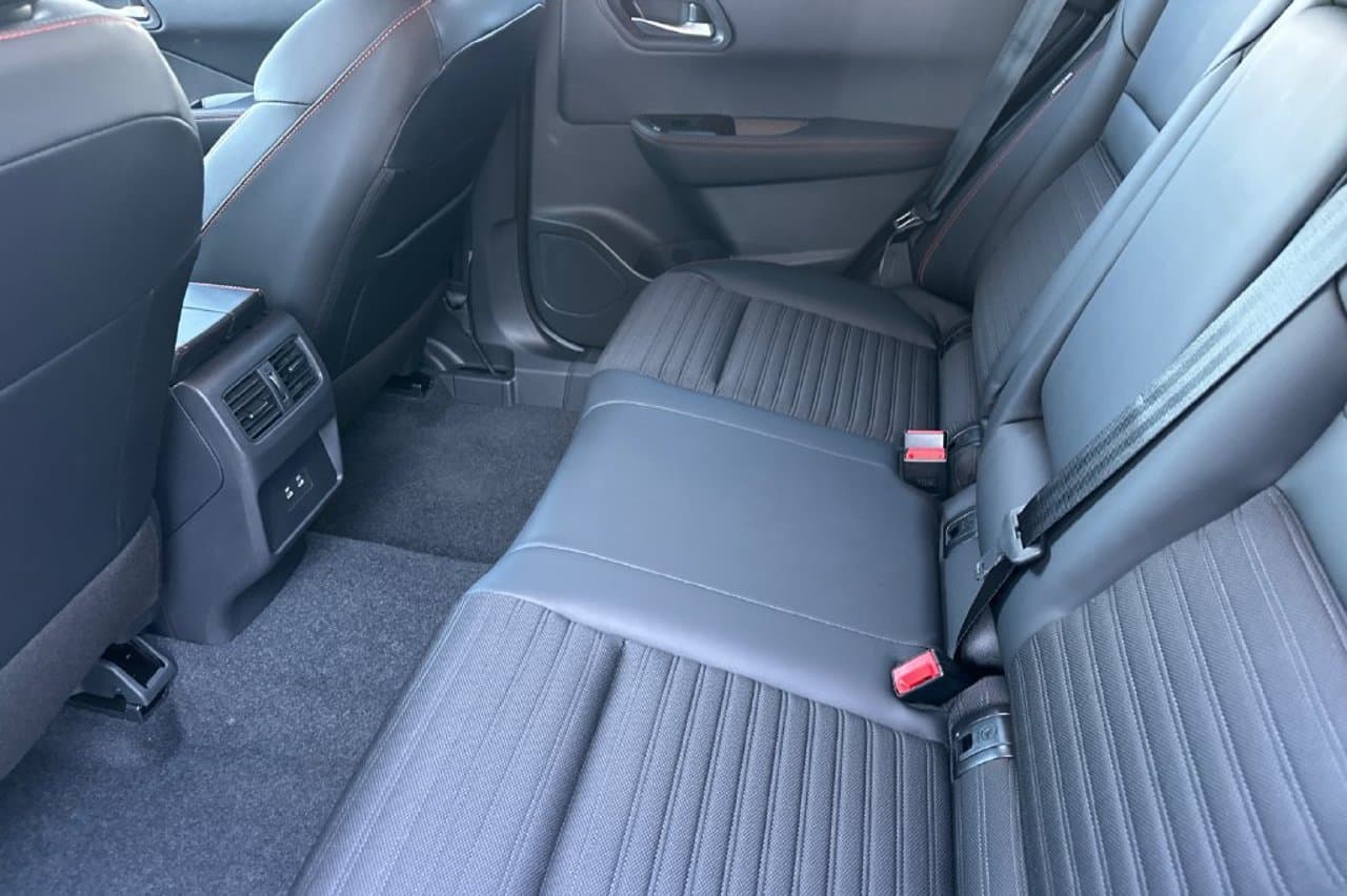 2026 Nissan Rogue Rock Creek 9