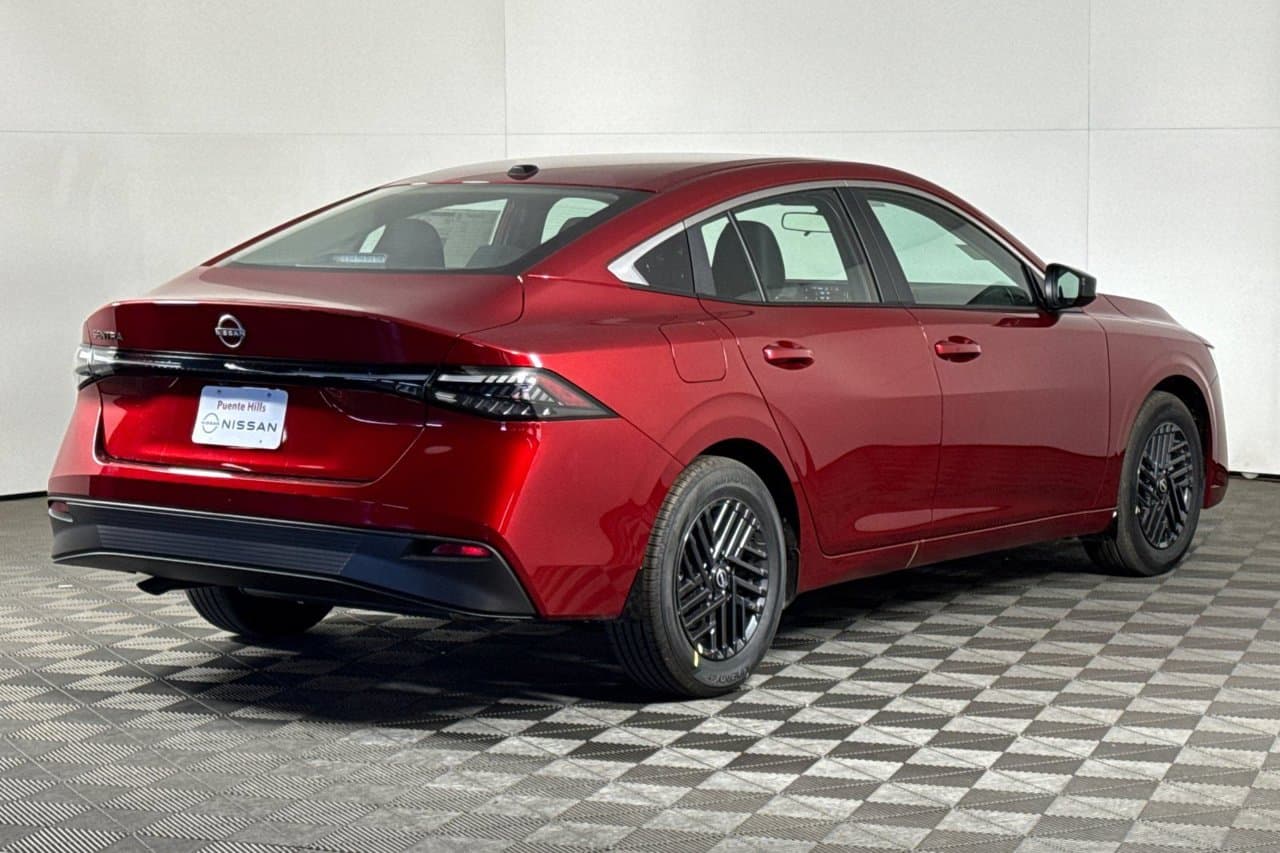 2027 Nissan Sentra SV 3