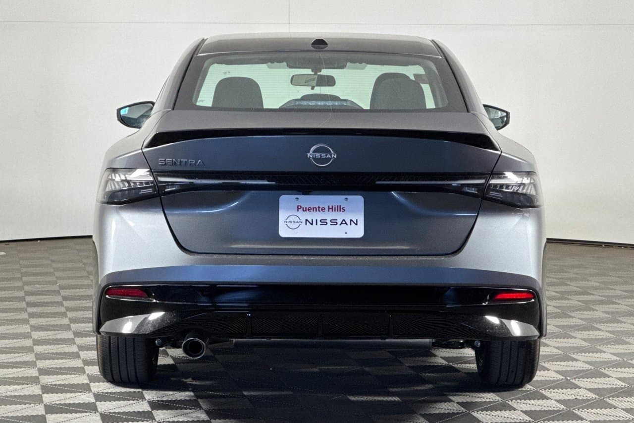 2027 Nissan Sentra SR 4