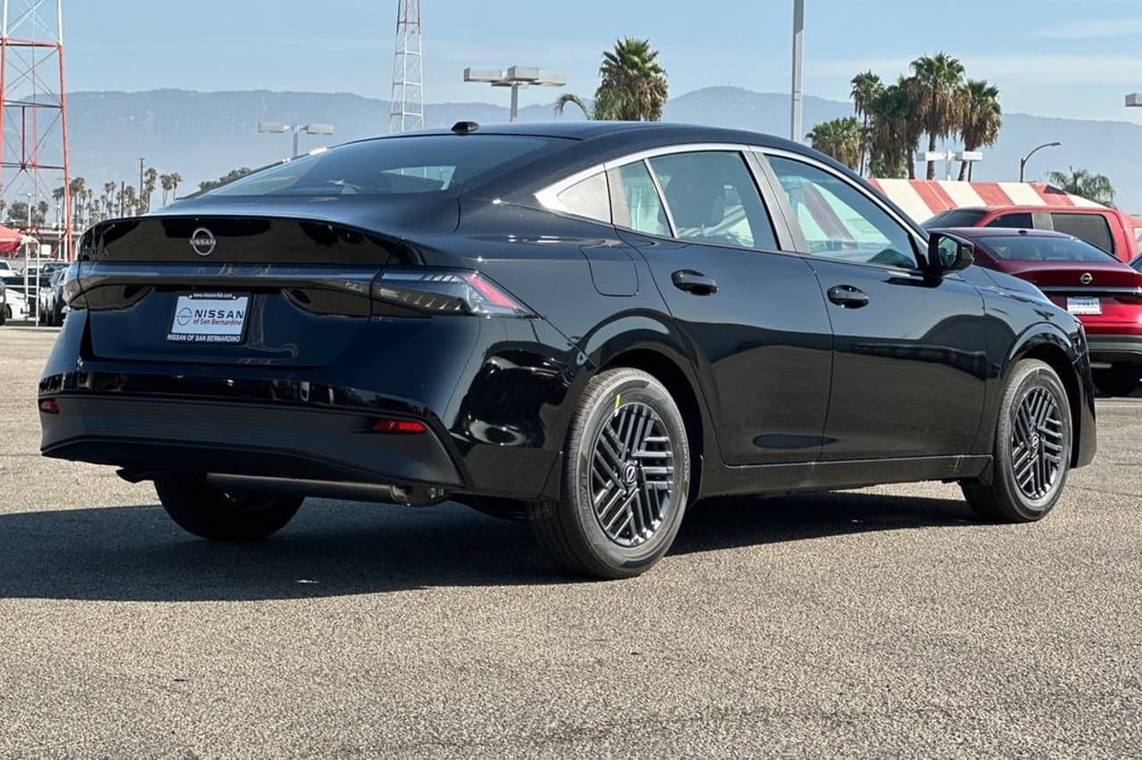 2027 Nissan Sentra SV 3