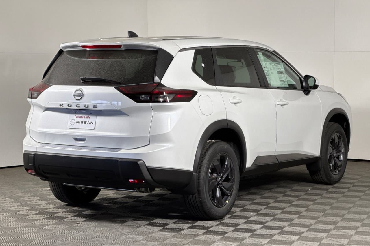 2026 Nissan Rogue SV 3