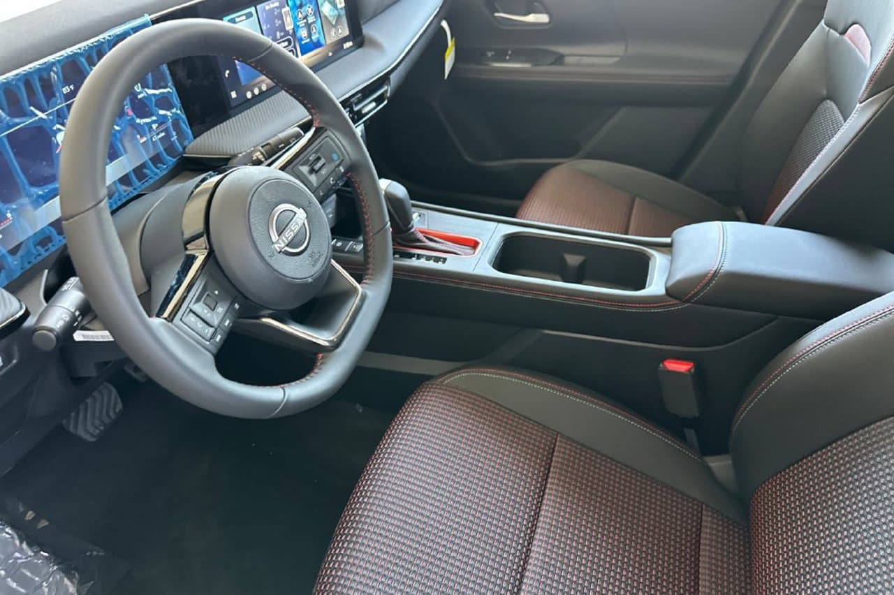 2026 Nissan Kicks SR 7