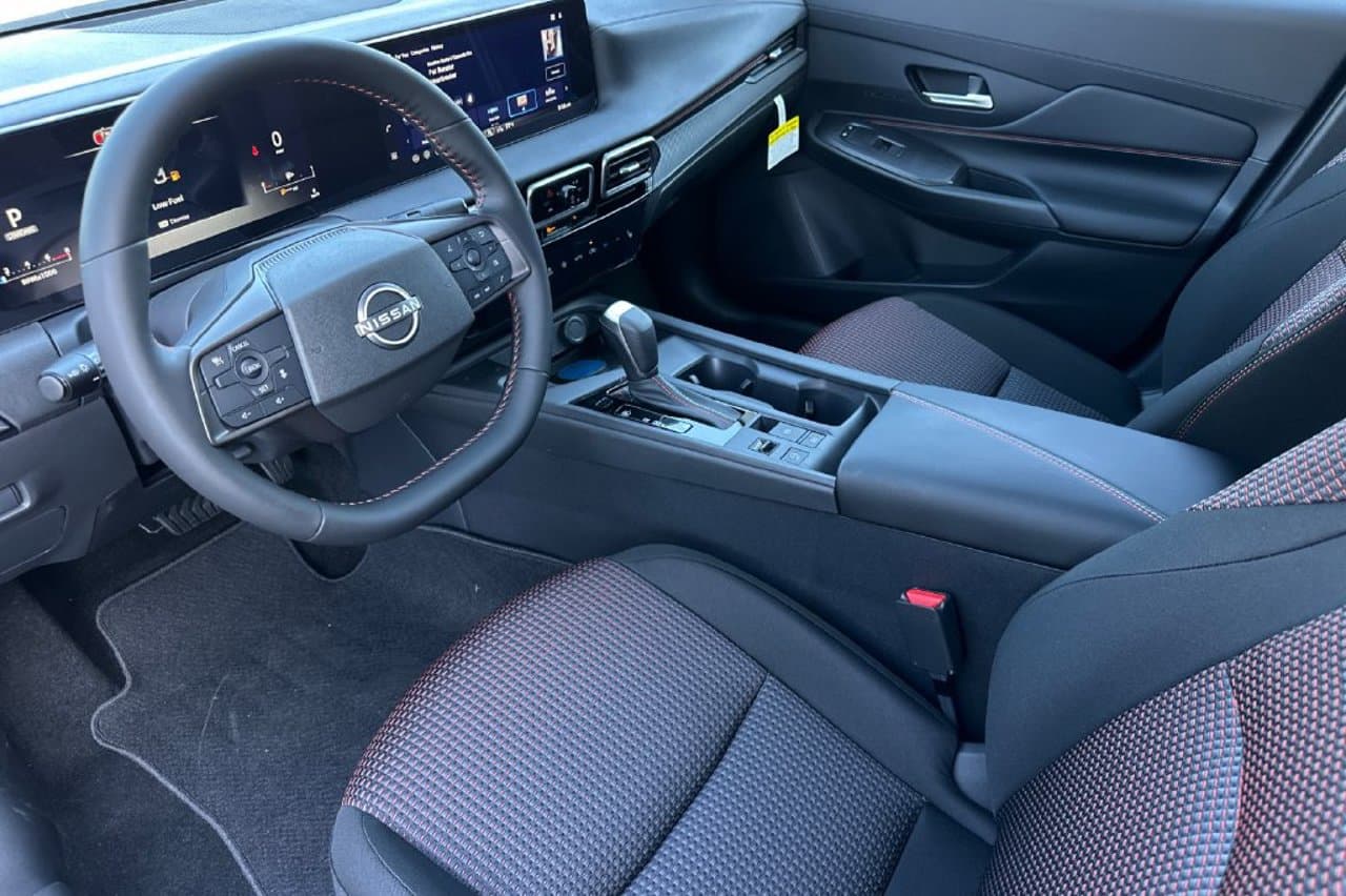 2027 Nissan Sentra SR 8