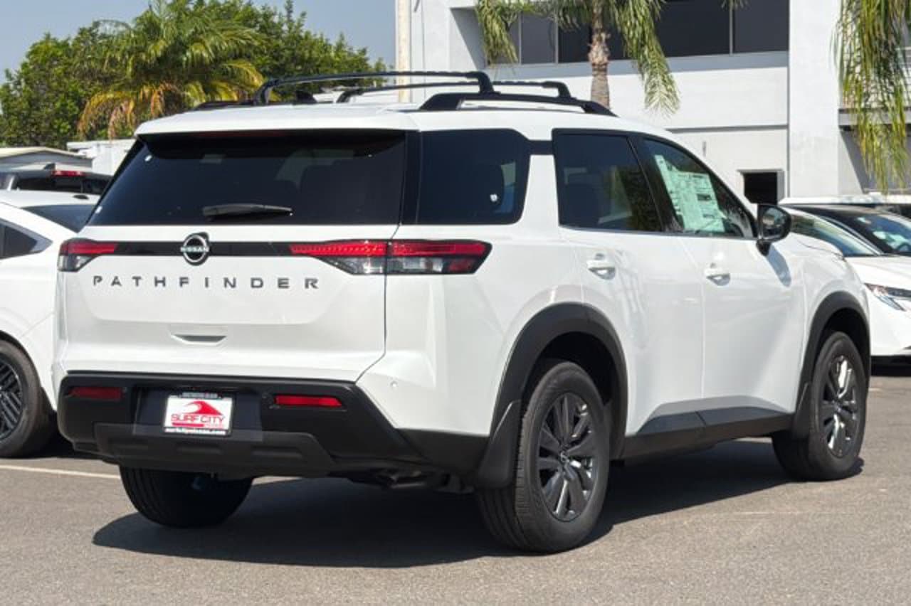 2026 Nissan Pathfinder SV 3