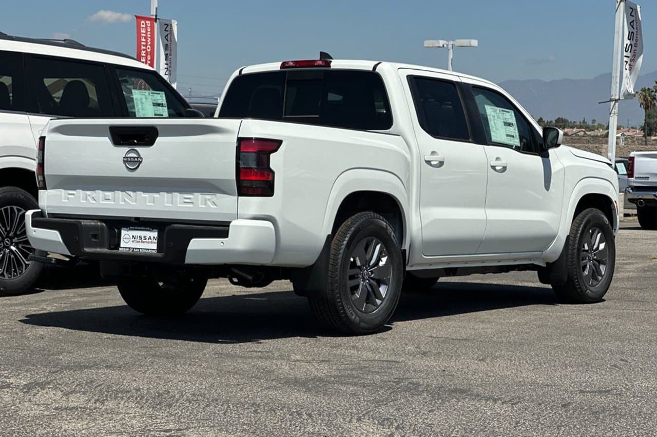 2026 Nissan Frontier SV 3