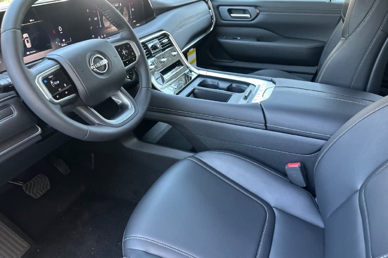 2026 Nissan Armada SV 8